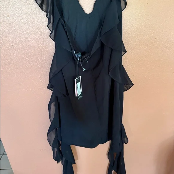 PrettyLittleThing Black Ruffle Mini Dress - Picture 3 of 5